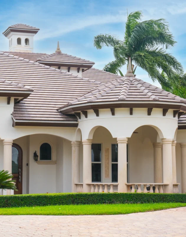 Broward County Roofing Services {{brizy_dc_image_alt imageSrc=